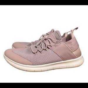 Women’s purple Nike Free Run Commuter